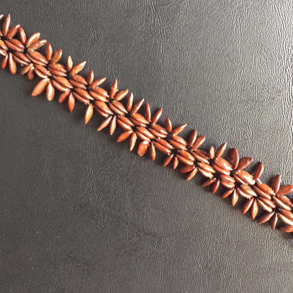 Brown seedy boho princess wood necklace - Picture 3 of 5